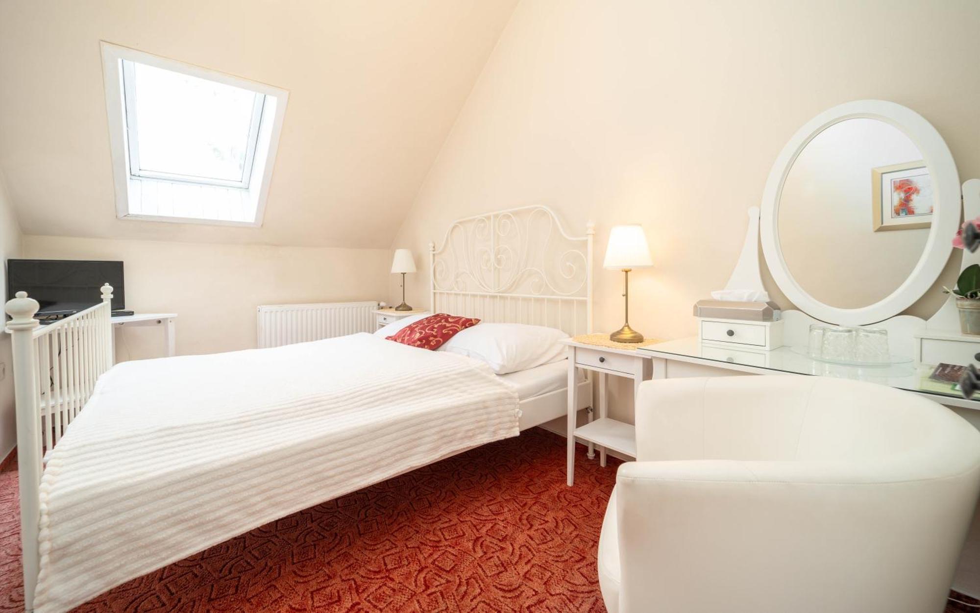 Hotel Na Skalkach Nový Jičín Dış mekan fotoğraf